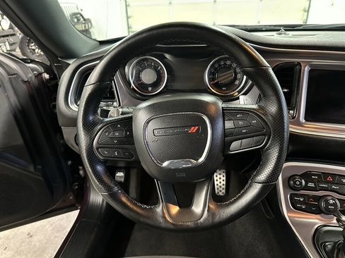 Used 2021 Dodge Challenger R/T Scat Pack RWD image 17