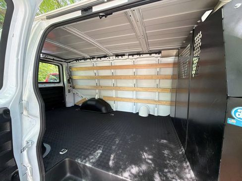 Used 2024 Chevrolet Express 2500 w/ Driver Convenience Package RWD image 19
