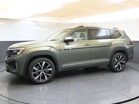 New 2026 Volkswagen Atlas SEL Premium R-Line AWD/4WD image 2