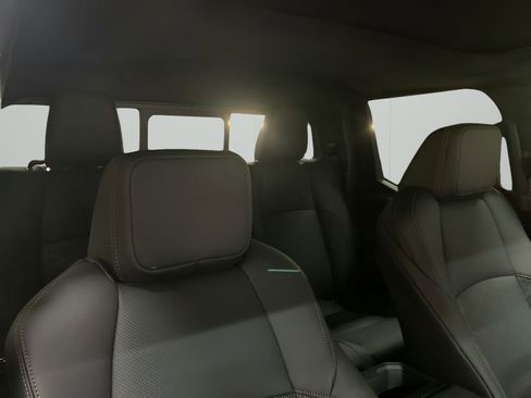 New 2025 Toyota Tacoma Limited AWD/4WD image 17