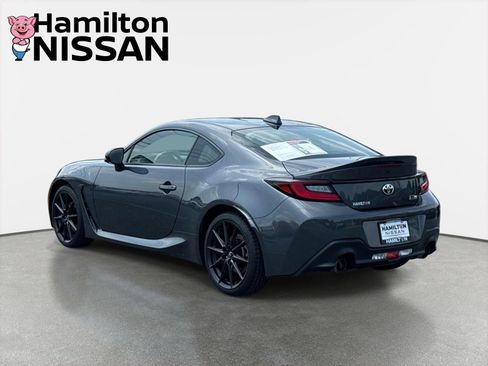 Used 2023 Toyota GR86 Premium w/ ALL Weather Mat Package (TMS) RWD image 4