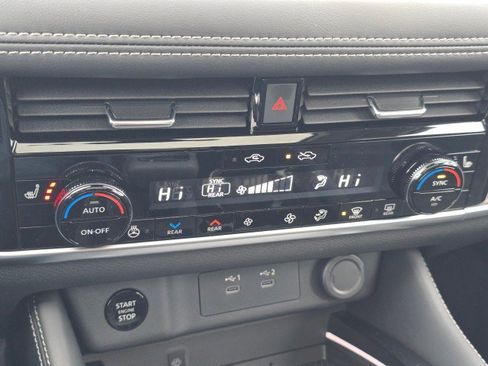 New 2026 Nissan Rogue Platinum w/ Platinum Premium Package image 38