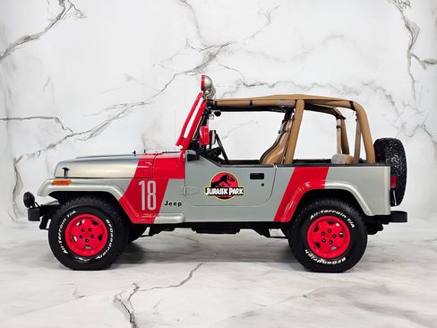 Used 1995 Jeep Wrangler Rio Grande AWD/4WD image 13