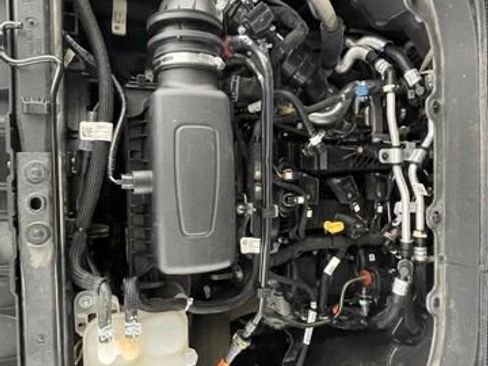 Used 2022 Ford Explorer XLT w/ Equipment Group 202A image 50