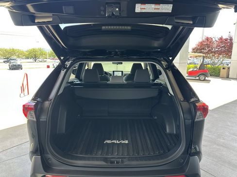 Certified 2025 Toyota RAV4 XLE w/ Convenience Package AWD/4WD image 20
