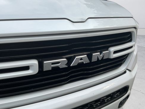 Used 2019 RAM 1500 Laramie AWD/4WD image 31
