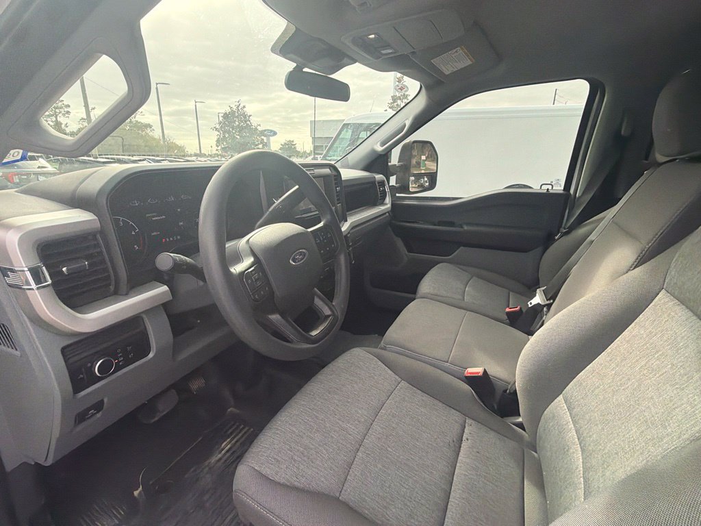 Used 2025 Ford F250 XL w/ XL Off-Road Package AWD/4WD image 9