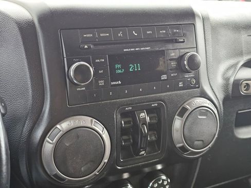 Used 2016 Jeep Wrangler Black Bear image 21