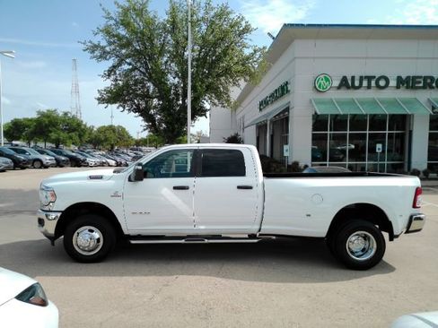 Used 2023 RAM 3500 Big Horn w/ Level 1 Equipment Group AWD/4WD image 13