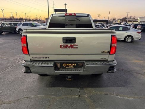 Used 2017 GMC Sierra 1500 SLE w/ SLE Fleet Convenience Package AWD/4WD image 4