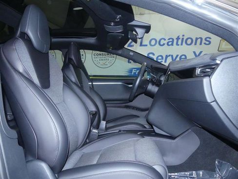 Used 2017 Tesla Model S 75D image 8