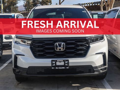 New 2025 Honda Pilot Sport image 1