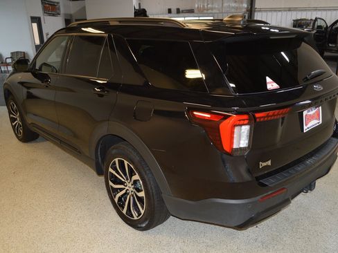 Used 2026 Ford Explorer ST-Line AWD/4WD image 5