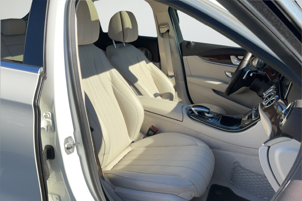 Used 2017 Mercedes-Benz E 300 image 19