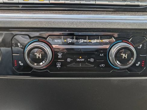 Used 2024 Chevrolet Silverado 1500 LT image 23