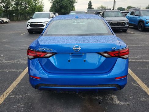 Used 2024 Nissan Sentra SV FWD image 5