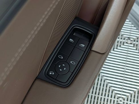Certified 2026 Porsche 911 Targa 4 GTS AWD/4WD image 24