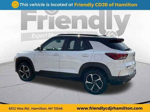 Used 2023 Chevrolet TrailBlazer RS w/ Convenience Package image 5