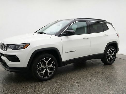 Used 2025 Jeep Compass Limited AWD/4WD image 3