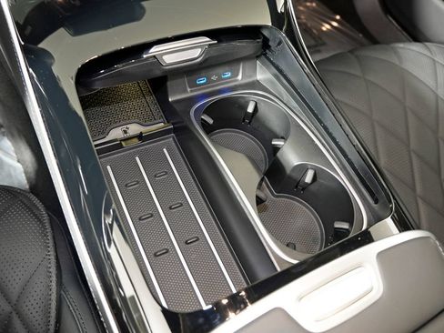 Certified 2025 Mercedes-Benz S 580 4MATIC Sedan image 28