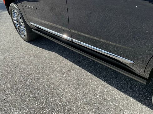 Used 2024 GMC Yukon Denali Ultimate image 33