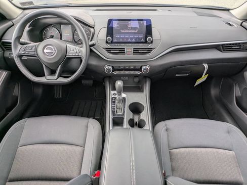 Certified 2025 Nissan Altima 2.5 S FWD image 15