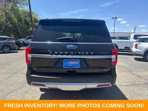 Used 2024 Ford Expedition Max XLT RWD image 3