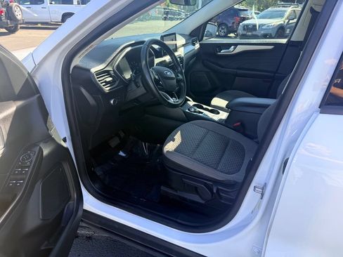 Used 2021 Ford Escape SE w/ Cold Weather Package AWD/4WD image 15
