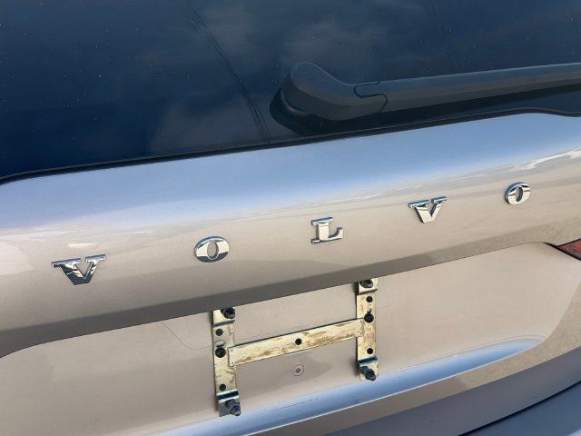 Certified 2024 Volvo XC60 B5 Plus AWD/4WD image 13