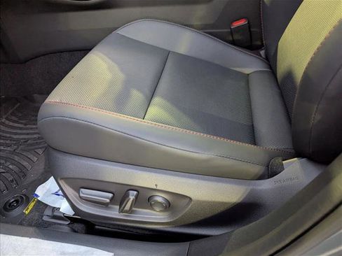 New 2026 Toyota Prius Plug-In Hybrid FWD image 4