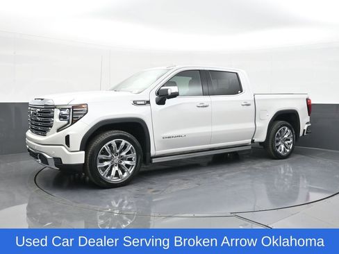 Used 2024 GMC Sierra 1500 Denali w/ Denali Reserve Package AWD/4WD image 4