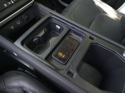 Used 2023 Land Rover Defender 90 S AWD/4WD image 48