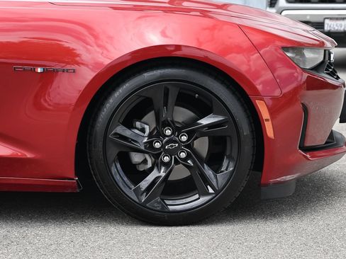 Used 2021 Chevrolet Camaro LT RWD image 11