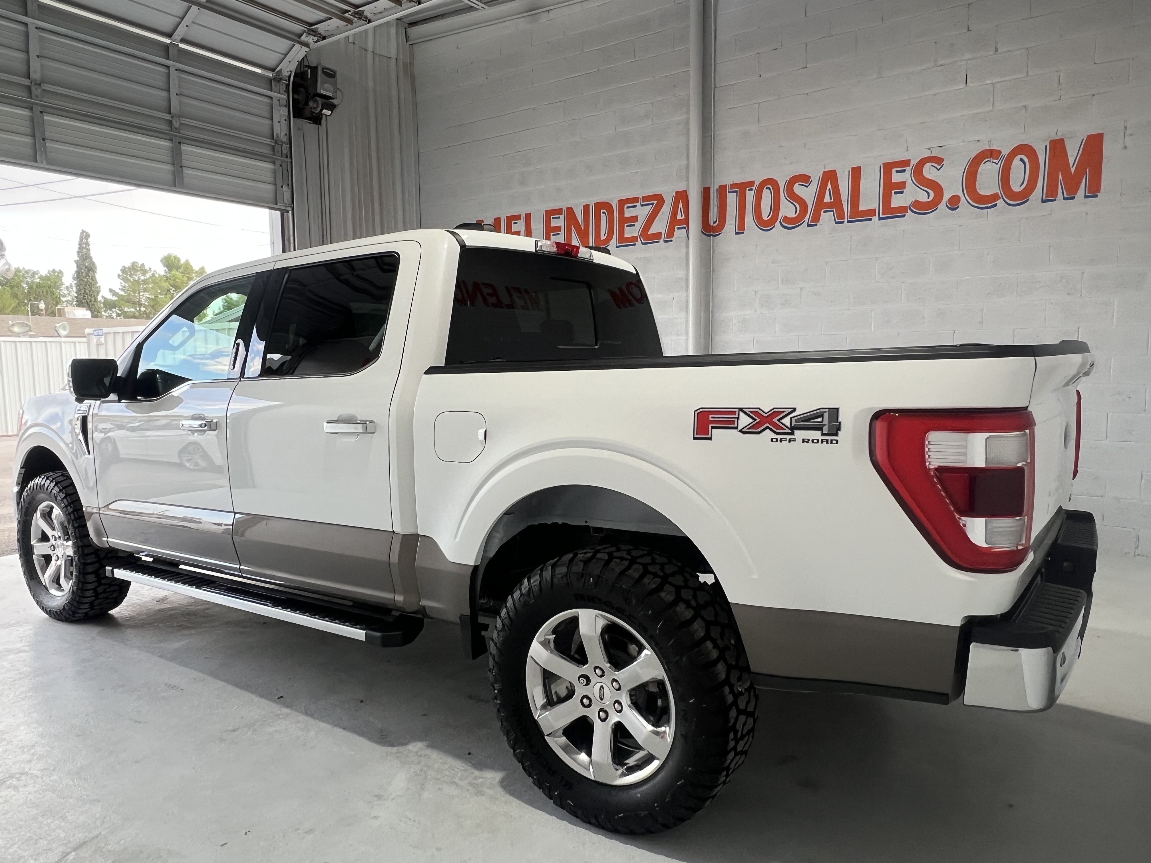 Used 2021 Ford F150 Lariat AWD/4WD image 3