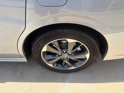 Used 2023 Honda Odyssey Elite image 15