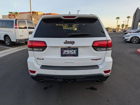 Used 2017 Jeep Grand Cherokee Trailhawk image 7