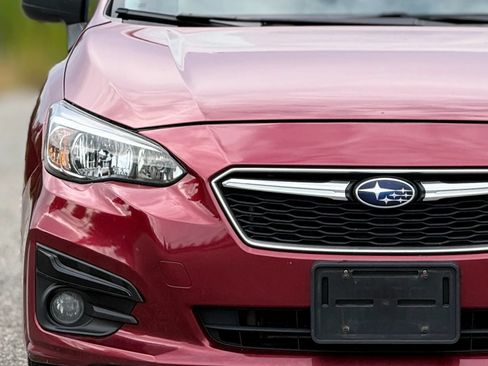 Used 2018 Subaru Impreza 2.0i Premium w/ Eyesight & BSD & Rcta AWD/4WD image 11