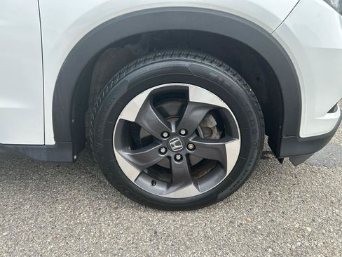 Used 2018 Honda HR-V EX image 26