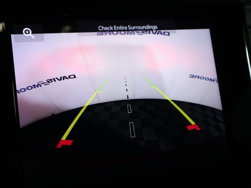 Used 2025 Jeep Grand Cherokee Altitude image 24