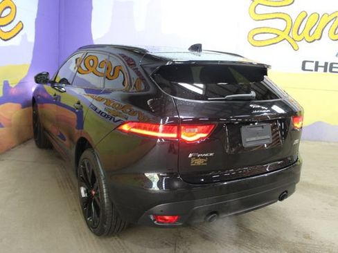Used 2019 Jaguar F-PACE R-Sport AWD/4WD image 6