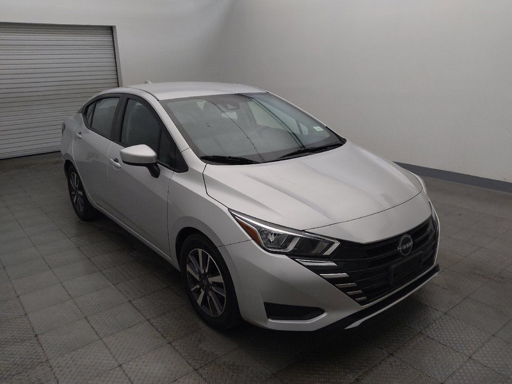 Used 2023 Nissan Versa SV FWD image 13