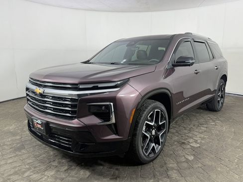 Used 2026 Chevrolet Traverse High Country w/ LPO, Floor Liner Package FWD image 3