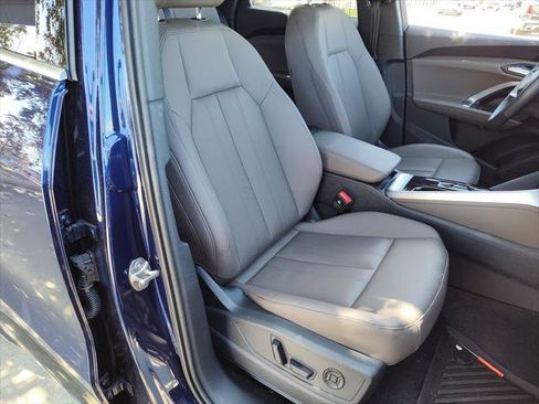 Certified 2025 Audi Q5 Premium w/ Convenience Package AWD/4WD image 31