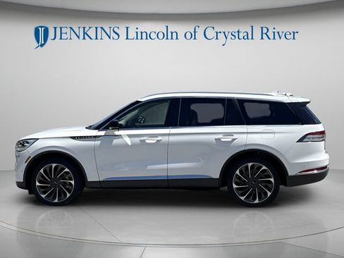 Used 2020 Lincoln Aviator Reserve w/ Equipment Group 202A AWD/4WD image 10