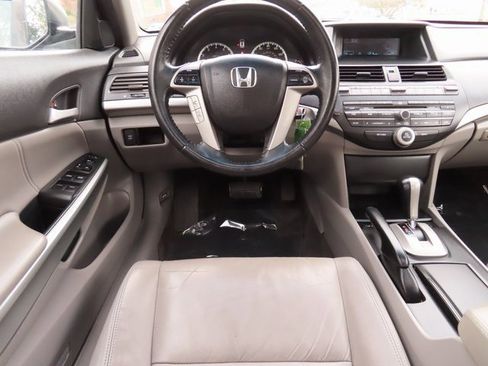 Used 2010 Honda Accord EX-L image 16