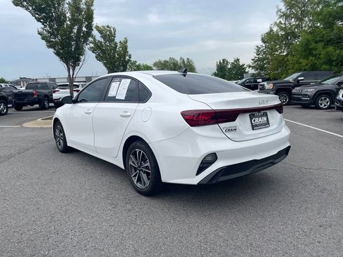 Used 2024 Kia Forte LXS FWD image 5