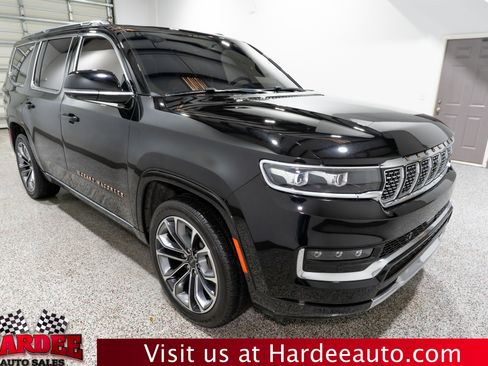 Used 2023 Jeep Grand Wagoneer Series III image 6