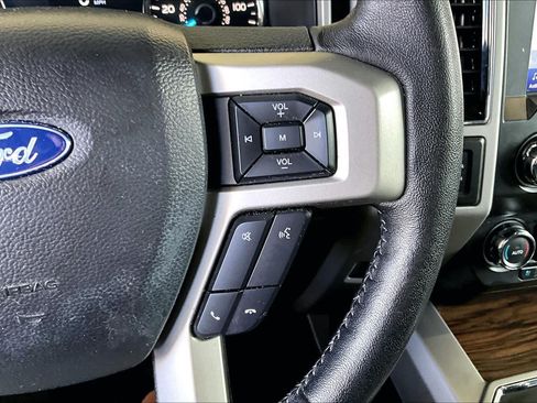 Used 2019 Ford F150 Lariat AWD/4WD image 24