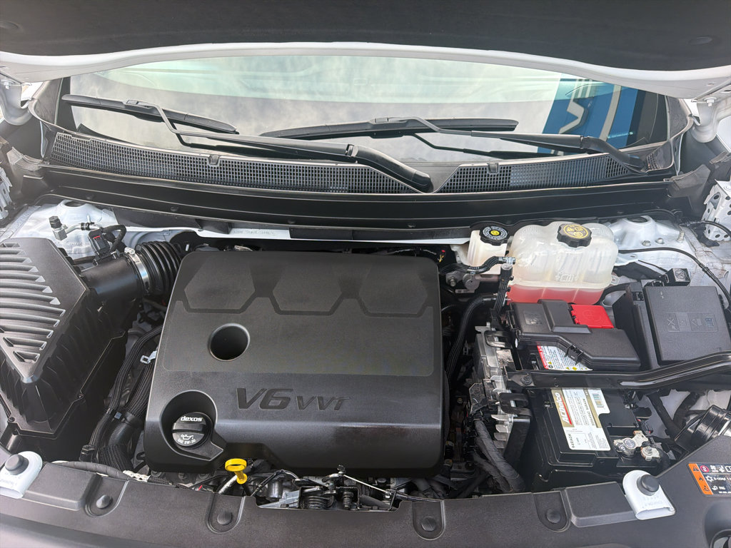 Used 2024 Chevrolet Traverse High Country AWD/4WD image 9