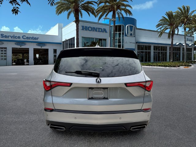 Used 2023 Acura MDX w/ Technology Package FWD image 7